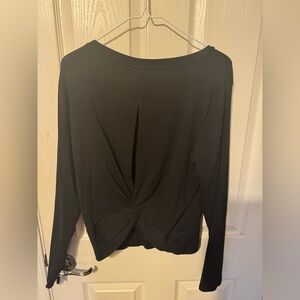 Gap open back modern black long sleeve tee, new size large